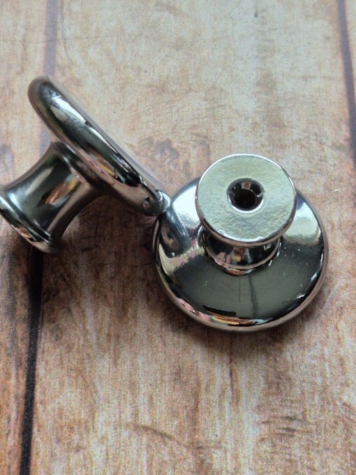 Bouton de placard, patère, commode, tiroir, chevet    