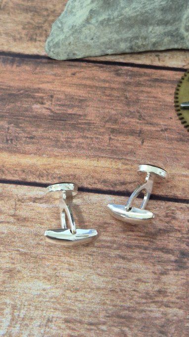 Accessoire pour école hôtelière – boutons de manchette raffinés