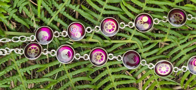 Bracelets steampunk violet “Roue Libre” – Mécanismes de montres recyclées 