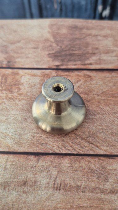 Bouton de placard, patère, commode, tiroir, chevet      