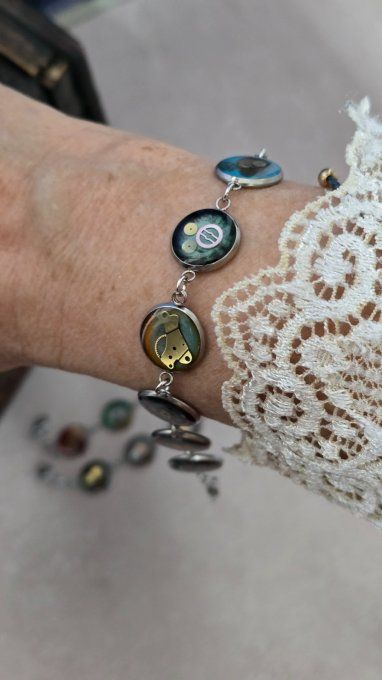 Bracelet steampunk multicolore “Roue Libre” – mécanismes de montres recyclées – création artisanale