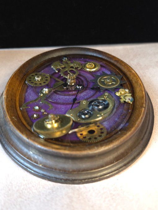 Cadre Steampunk “Cœur du Dragon Violet”