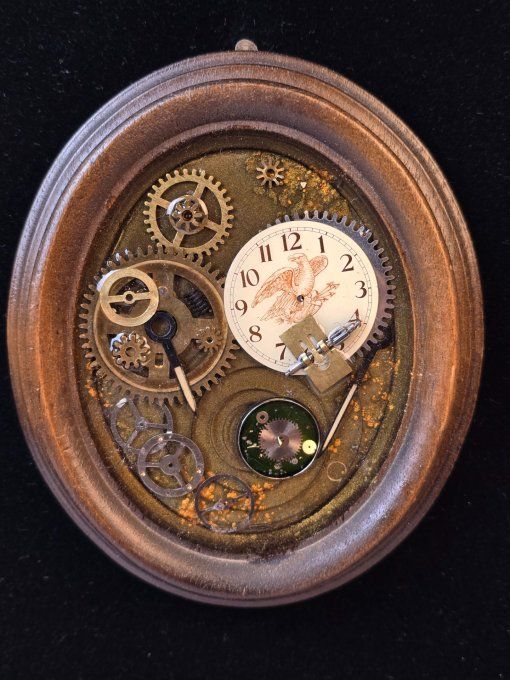 Cadre Steampunk “Cœur du Dragon Violet”