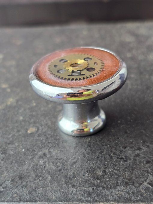 Bouton de meuble steampunk marron et gris – pièce artisanale recyclée