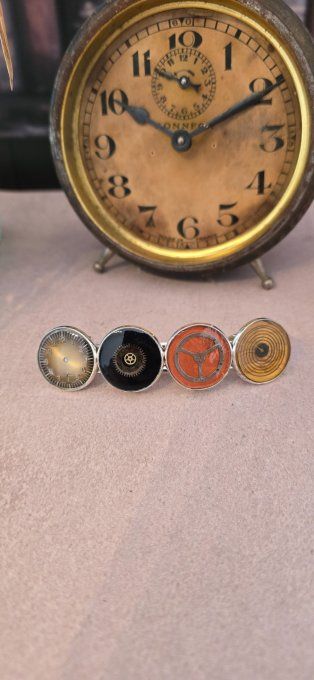 Barrette automnale ; Création en pièces de montre   