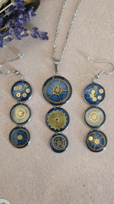 Parure  collier & boucles d'oreilles couleur bleu mécanique 
