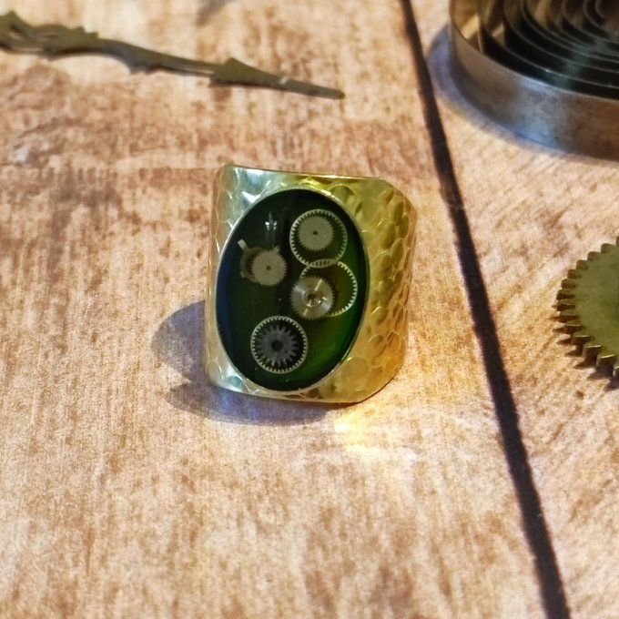 Bague unisexe steampunk verte