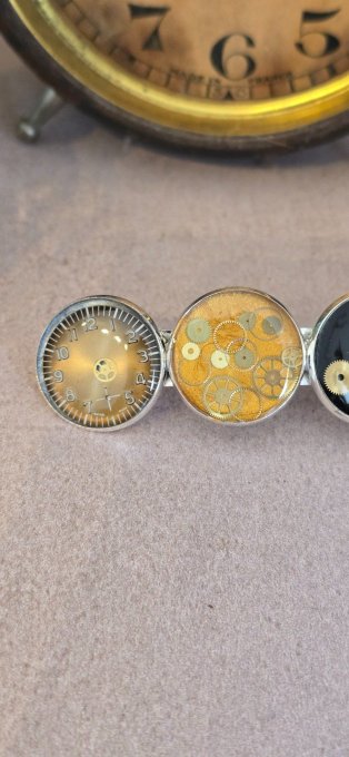 Barrette automnale ; Création en pièces de montre 