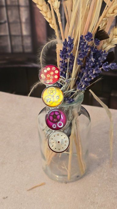 Barrette colorée originale ; Création en pièces de montre  