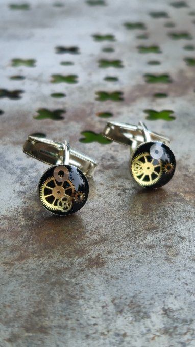 Accessoire pour école hôtelière – boutons de manchette raffinés