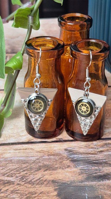 Boucles d'oreilles triangle gris