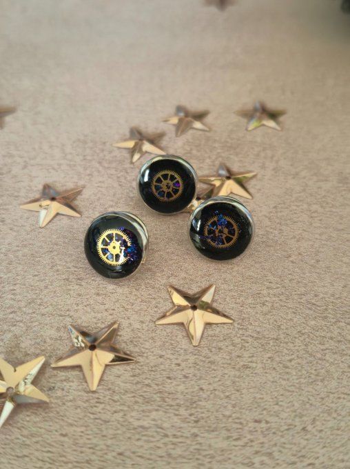 Pin's steampunk artisanal – Rouages de montres  