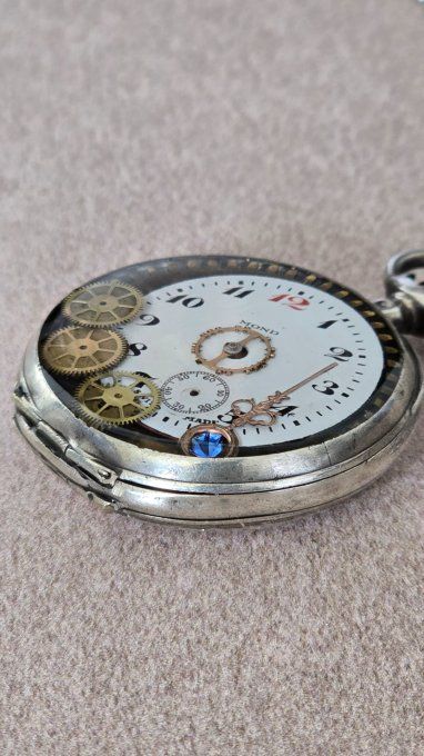 Montre à gousset steampunk recyclée – Les Vestiges du Temps  