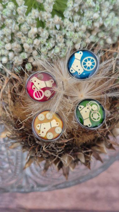 Pin's steampunk artisanal – Rouages de montres  