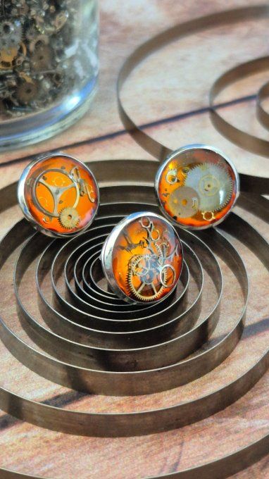 Pin's steampunk artisanal – Rouages de montres
