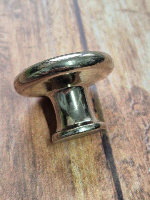 Bouton de placard, patère, commode, tiroir, chevet       