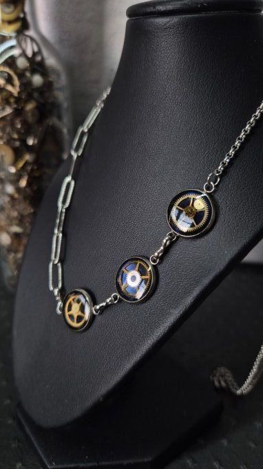Collier Steampunk à Cabochons Uniques – Ajustable et Évolutif