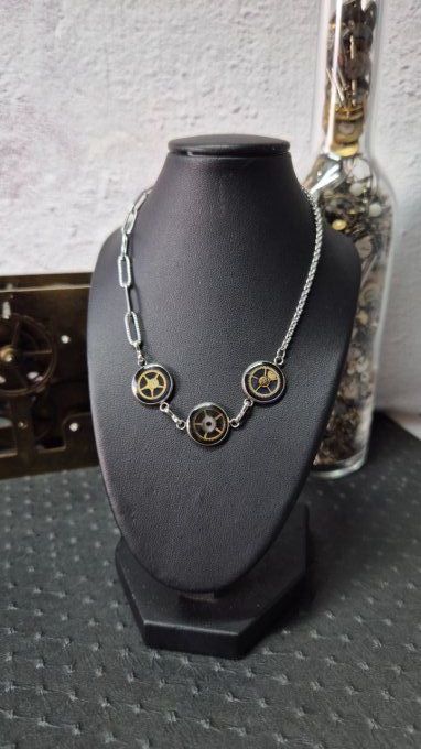 Collier Steampunk à Cabochons Uniques – Ajustable et Évolutif