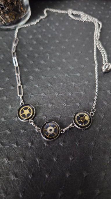 Collier Steampunk à Cabochons Uniques – Ajustable et Évolutif