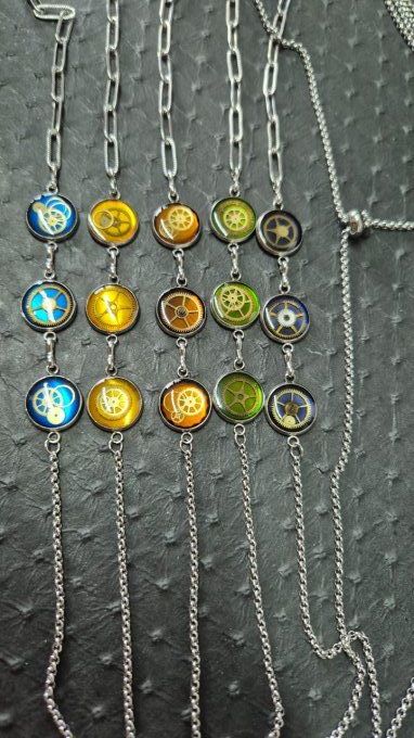 Collier Steampunk à Cabochons Uniques – Ajustable et Évolutif