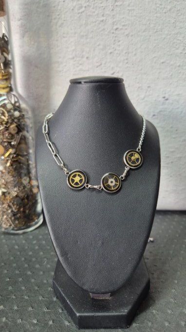 Collier Steampunk à Cabochons Uniques – Ajustable et Évolutif