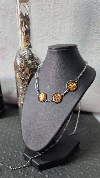 Collier Steampunk à Cabochons Uniques – Ajustable et Évolutif 